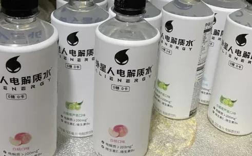 自制电解质水治嗓子疼吗,电解水可以治喉咙痛吗