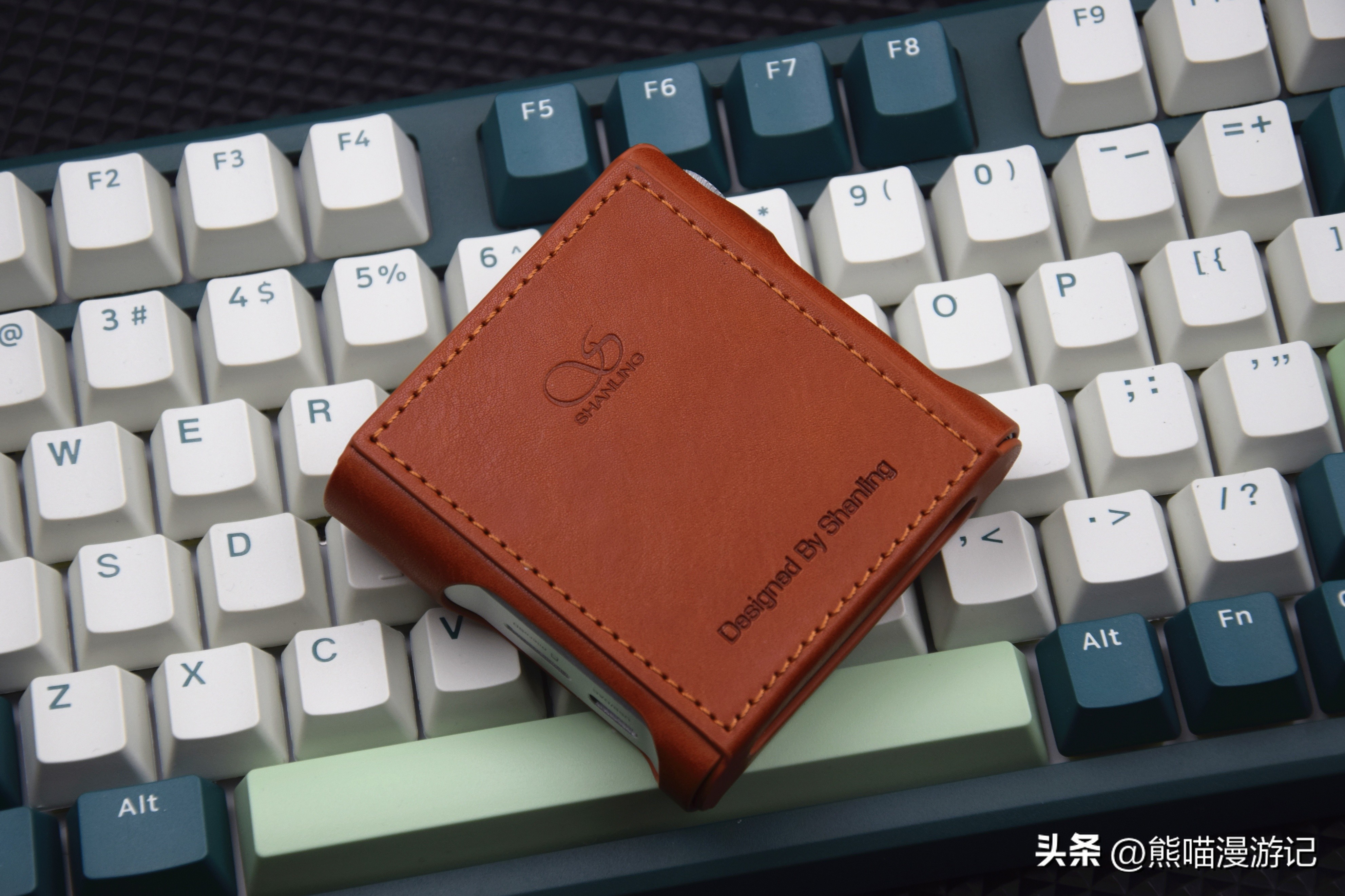 把千元*放播**器卷上了天，山灵M1S无损音乐HiFi*放播**器耳机搭配评测