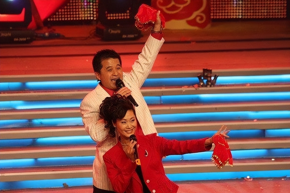 64岁毕福剑定居农村，退圈8年后，他的结局让很多人失望了