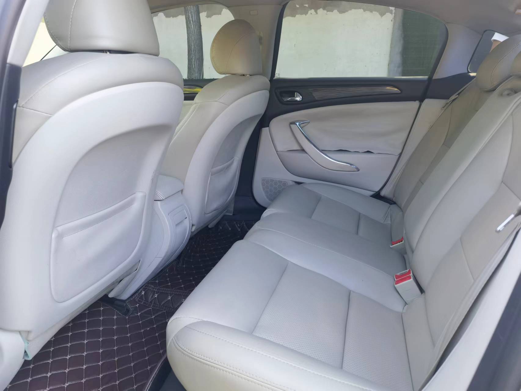 1.6万买一台11年的雪铁龙c5还是2.3排量的，算不算捡漏