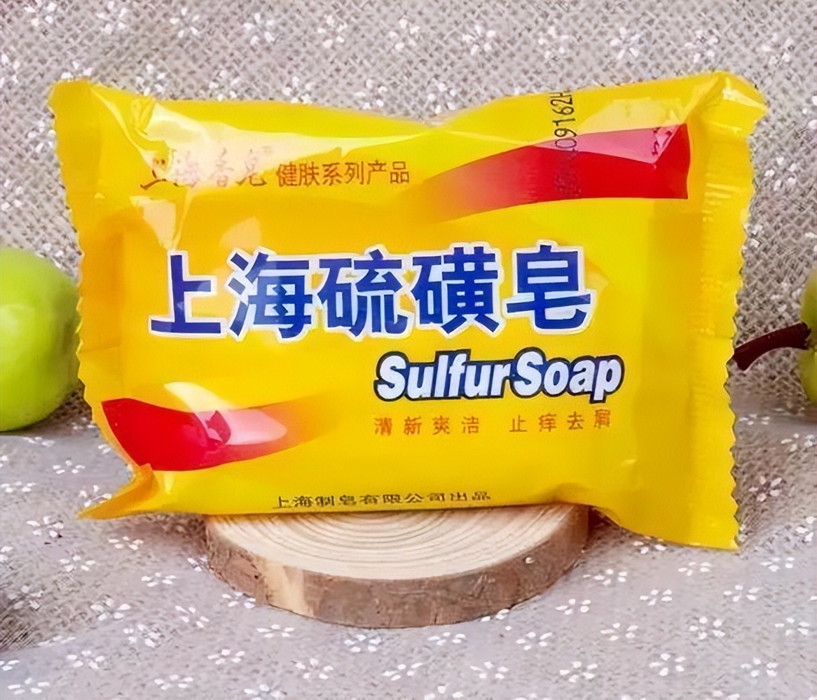 一女子坚持上海药皂洗头半年,一女子坚持硫磺皂洗头半年生发