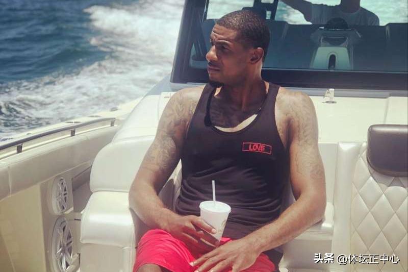 阿德生涯总薪金,阿德生涯年薪