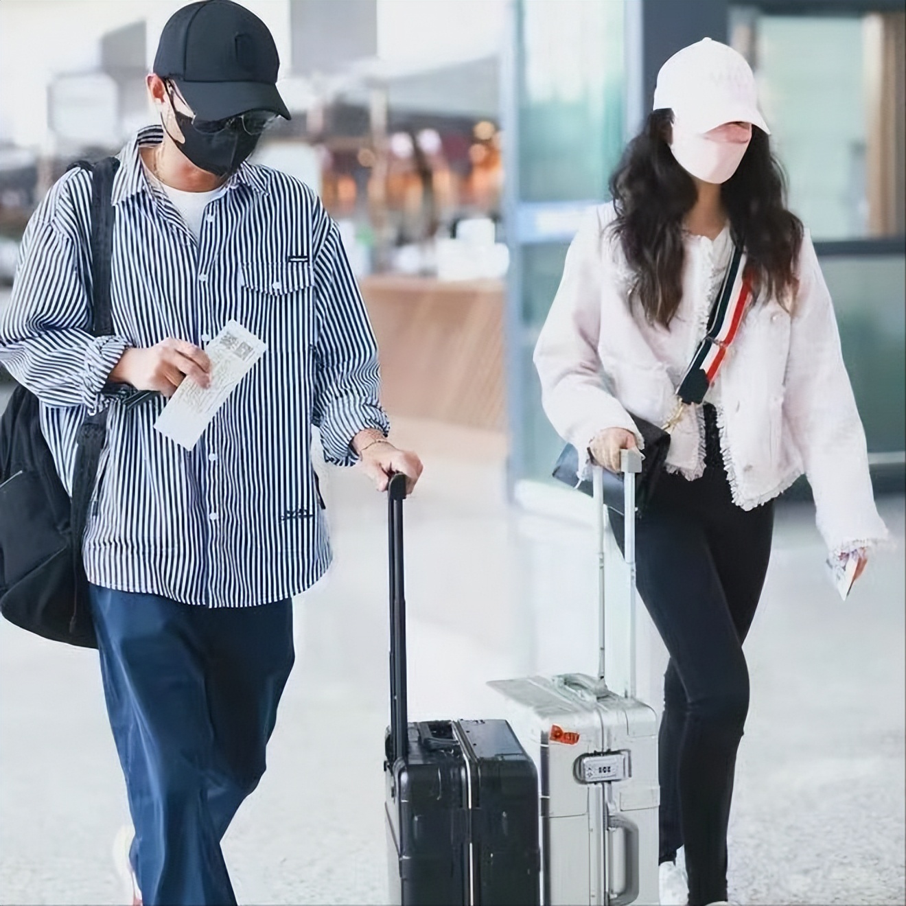 文章和女儿亮相机场最新,文章女儿爱马