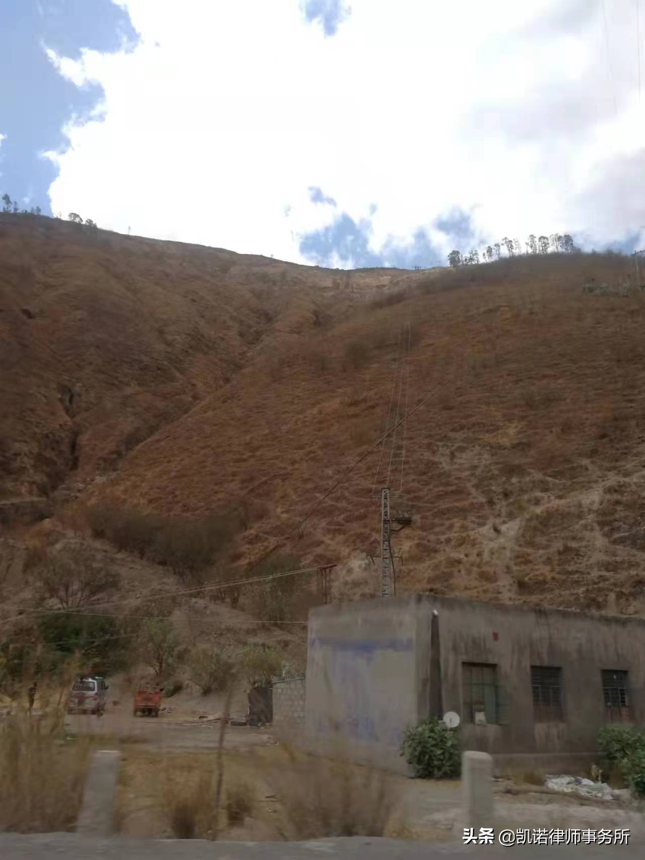 村委会有权强行农民土地流转吗,有纠纷的土地村委会可以流转吗