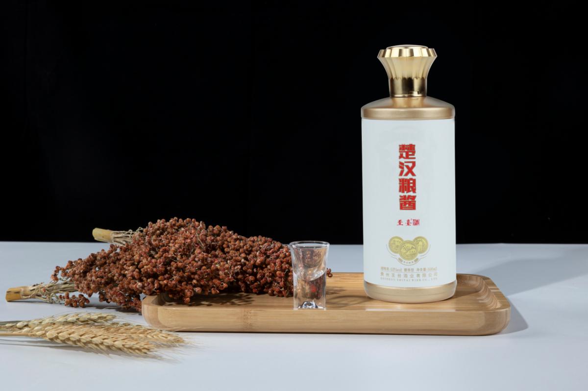 一瓶粮食酿的白酒成本到底是多少,粮食酿造白酒的成本大概多少