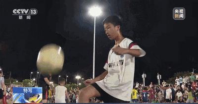 全网超20亿次,央视打call,明星贺电:中国“村超”到底有多火?