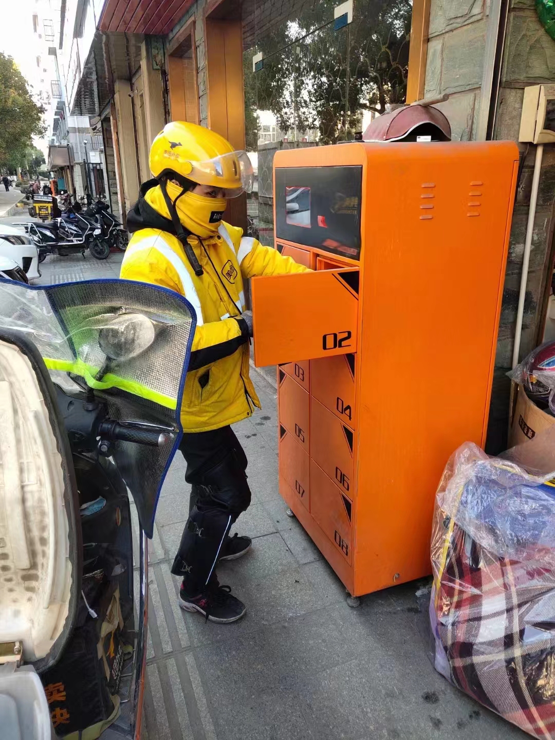 骑手换电赚钱,骑手换电行业的现状与前景