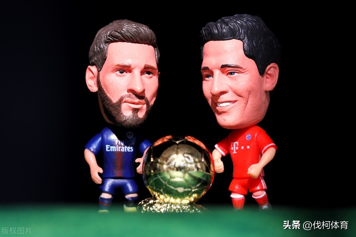 足坛十大神锋之莱万,波兰神锋莱万