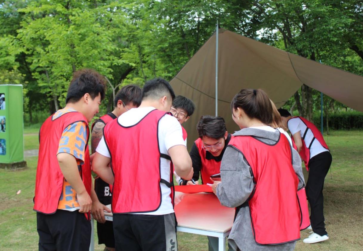 值得去的团建拓展推荐,团建最火的十个优雅项目