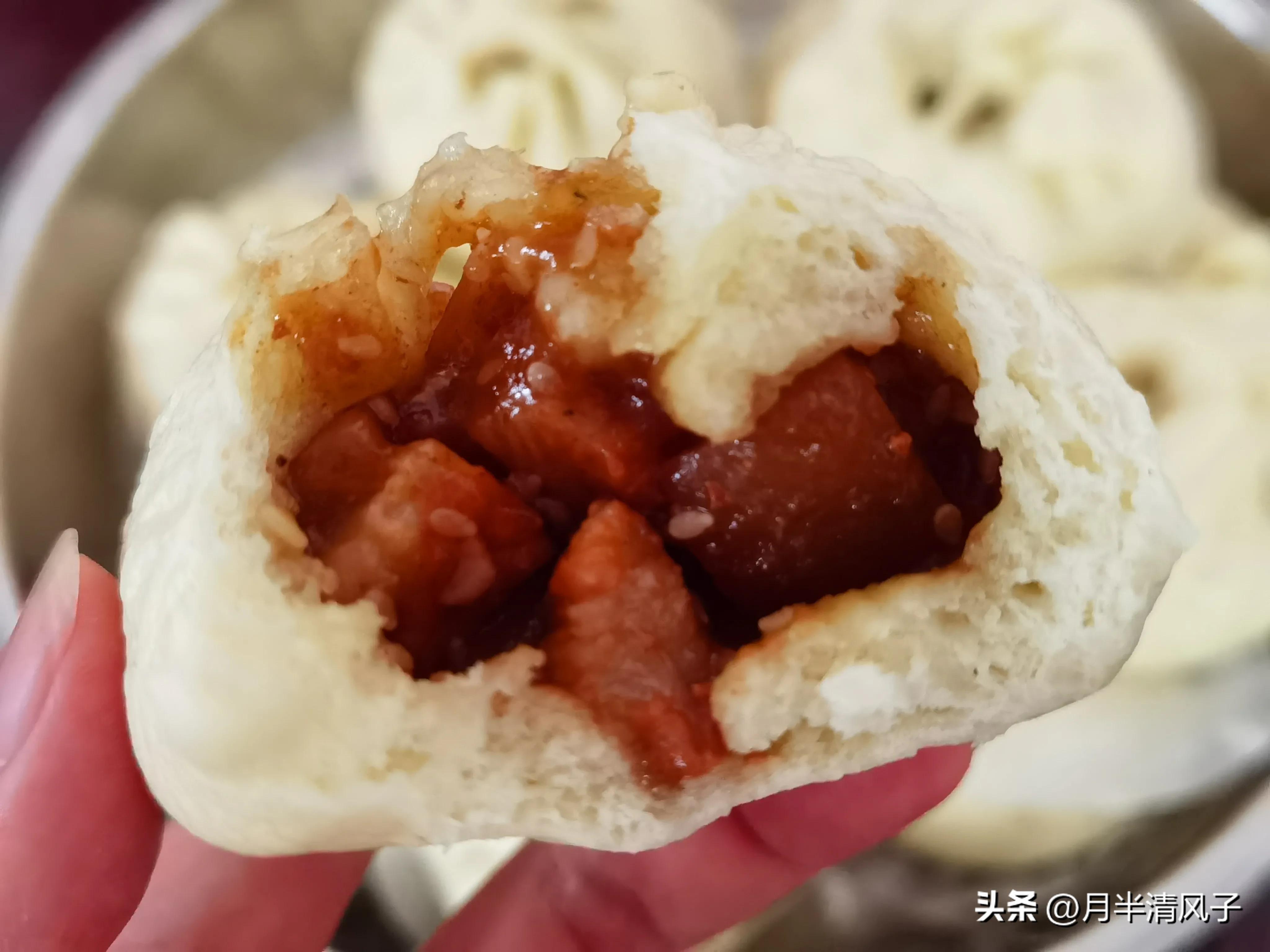 爆汁叉烧包做法视频,第一次做爆汁叉烧包和刀切馒头