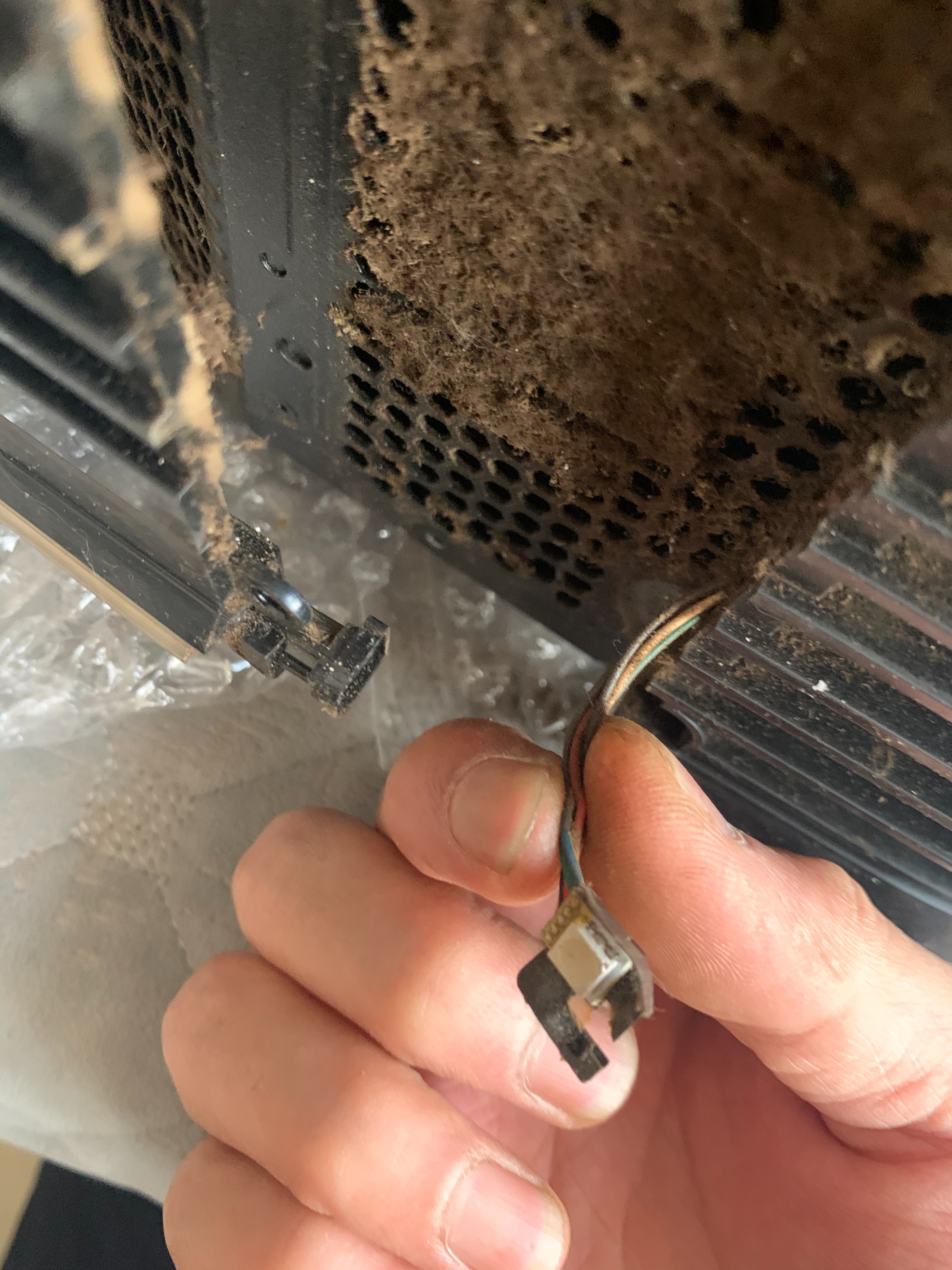 外星人大三角机箱什么材质,外星人大三角机箱购买