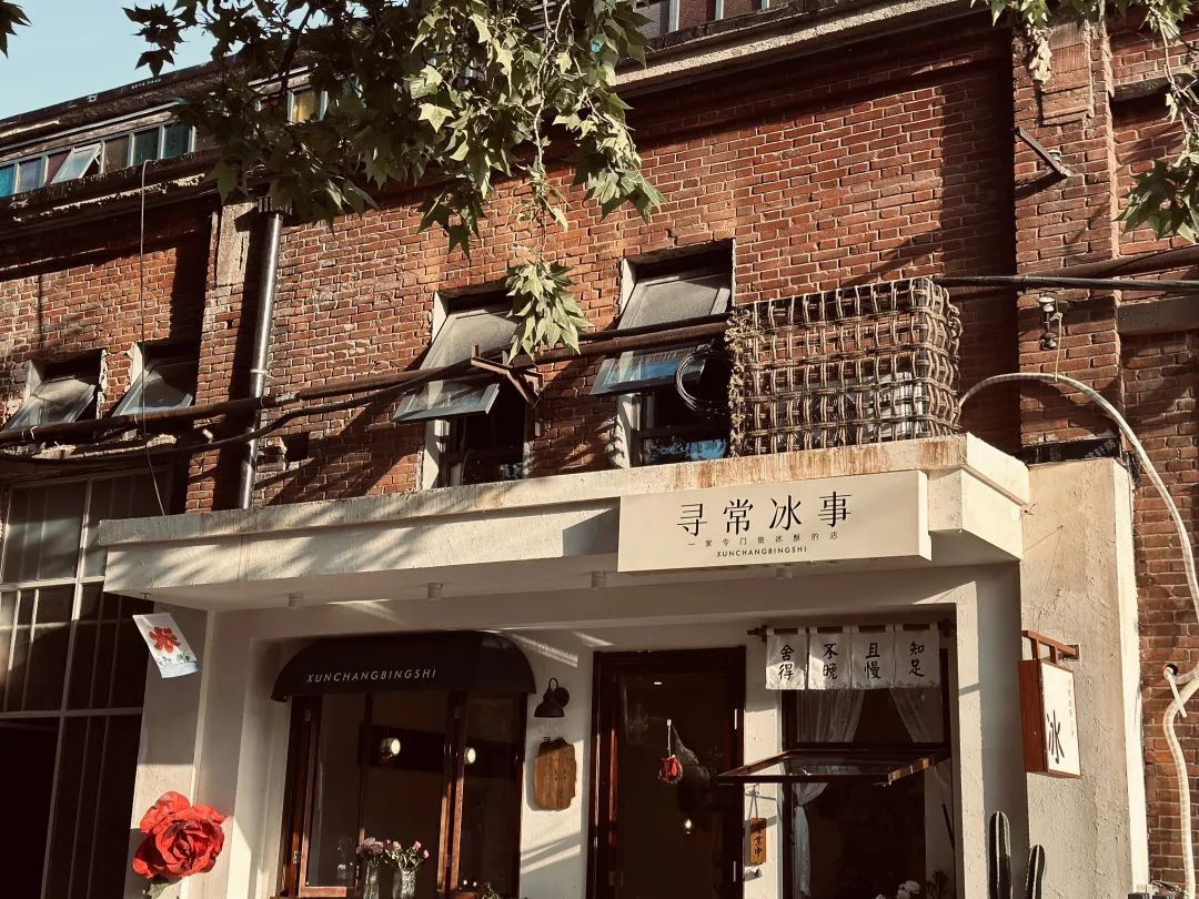 月销三千单的奶茶店,一个月销量5000单的奶茶店