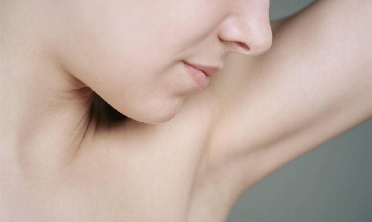 女性这4处毛发旺,中年女性毛发生长旺盛