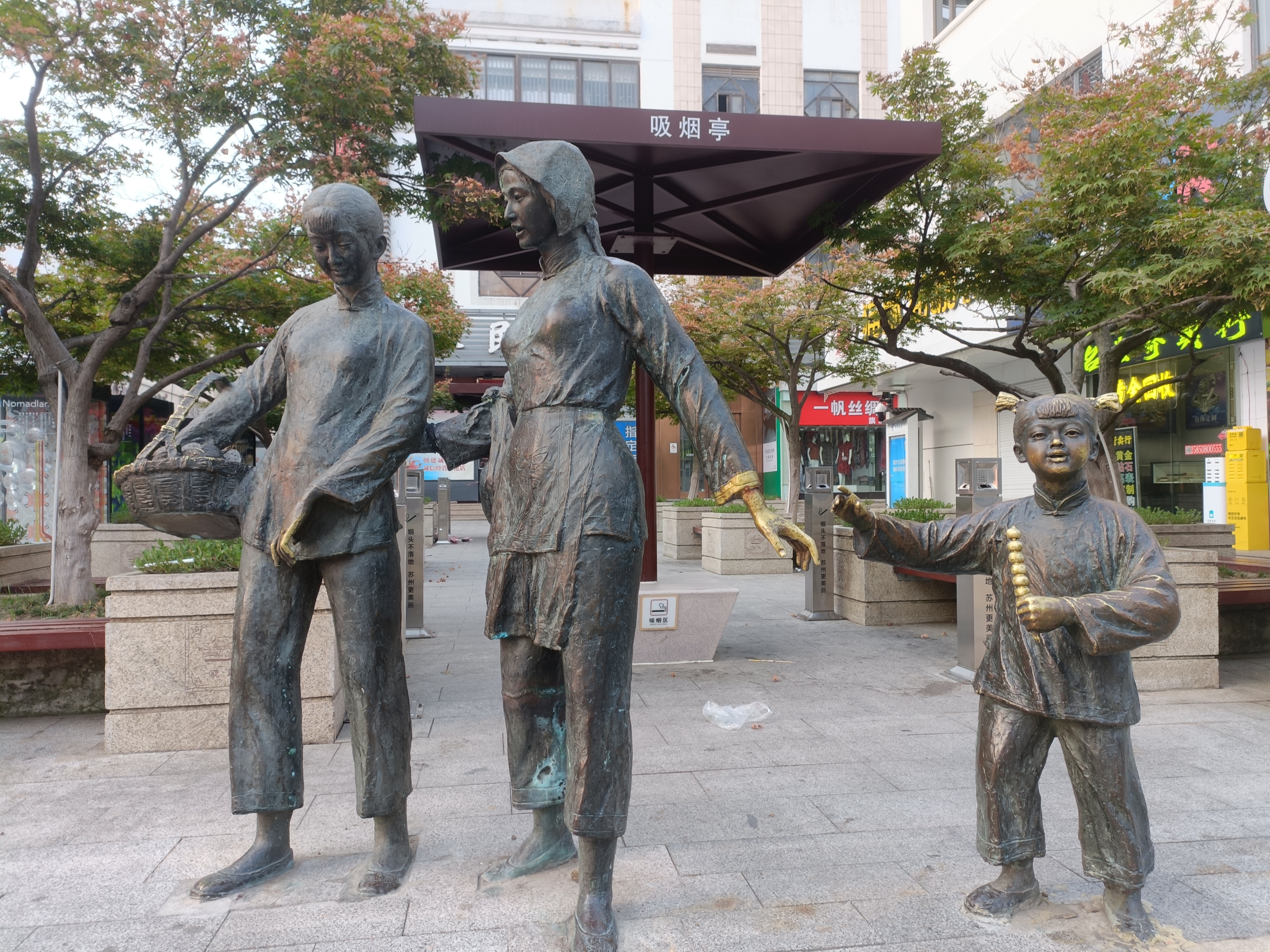 最新苏州观前街白天视频,苏州观前街晚上必去的夜景