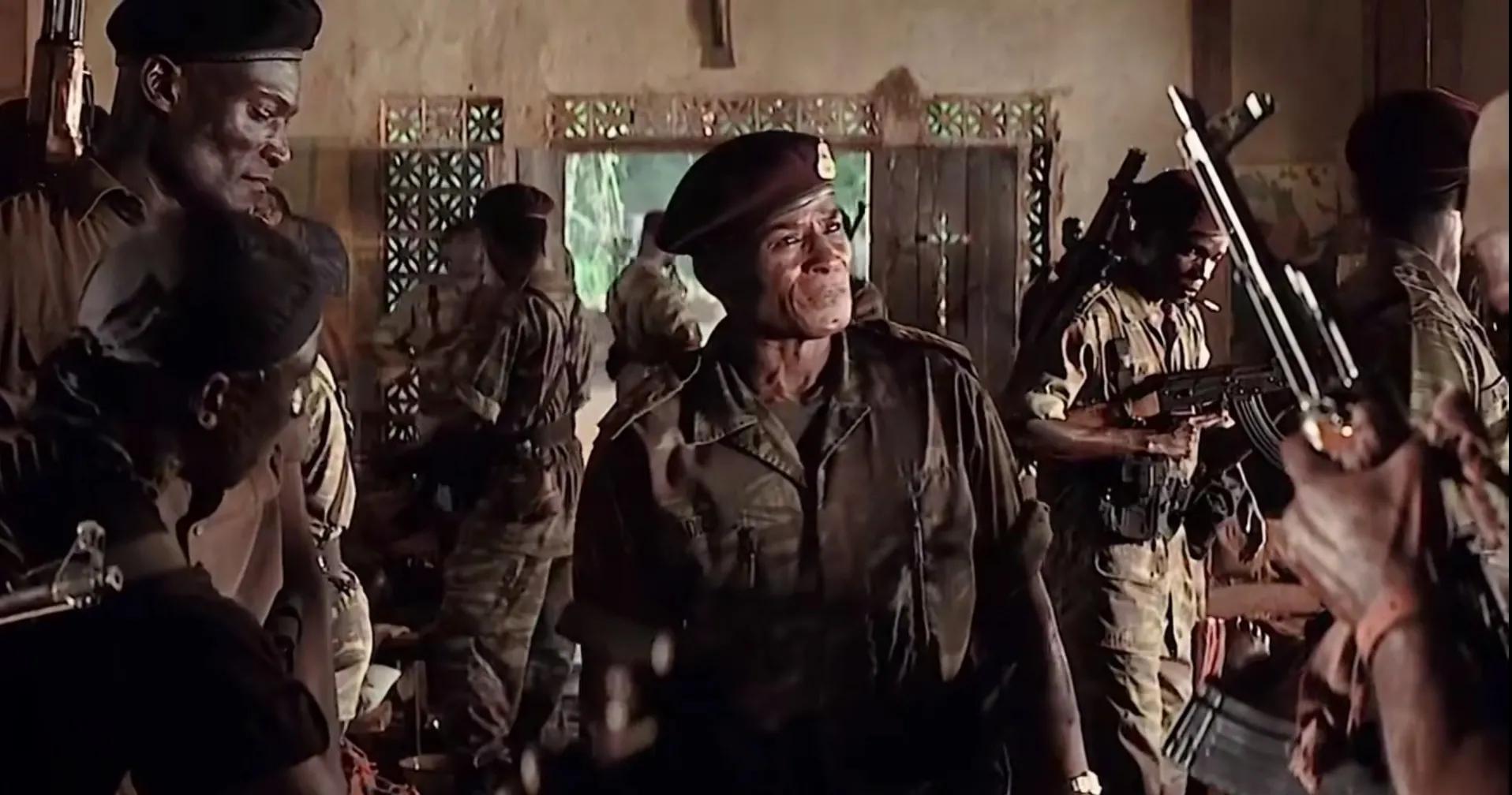 一生中必看的经典美国十佳战争片,太阳之泪很经典的一部战争片