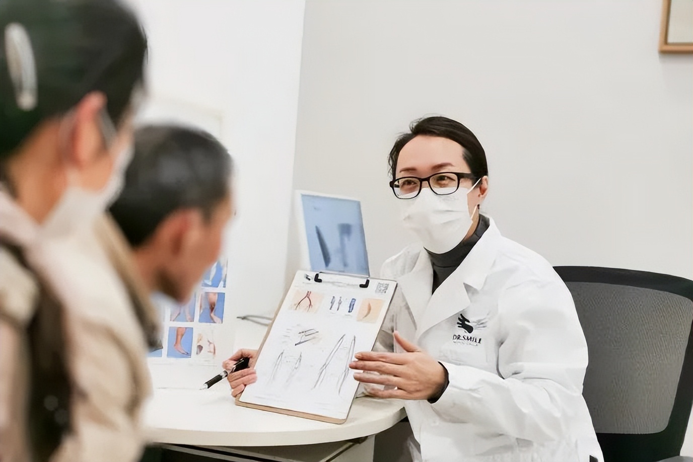 坚持与信仰：一对藏族夫妇7年，跨越2000公里的静脉曲张治疗之旅