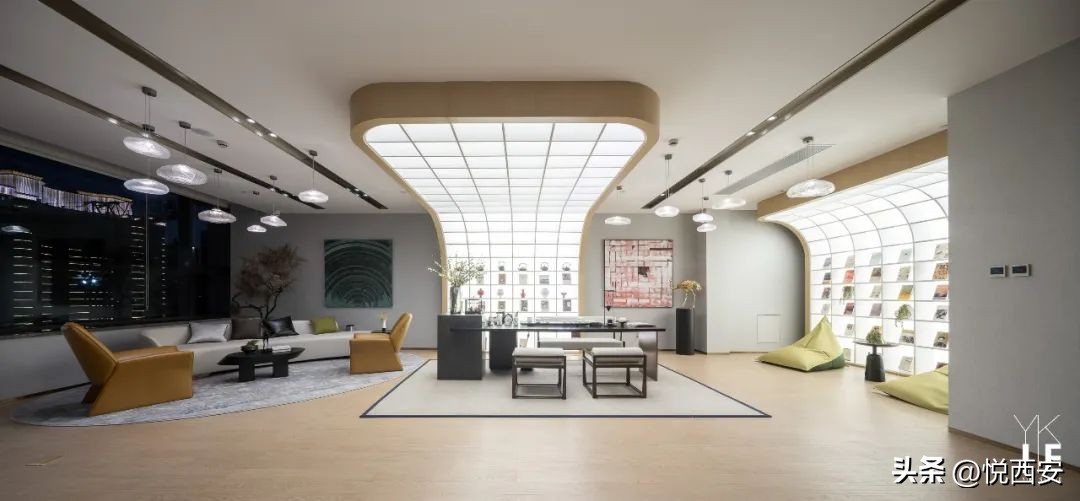 超高层+空中泳池+艺术Mall，一座垂直城市的崛起