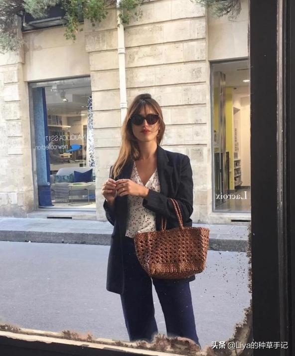 夏天必备的草编包清爽又百搭,草编包高级感时尚漂亮