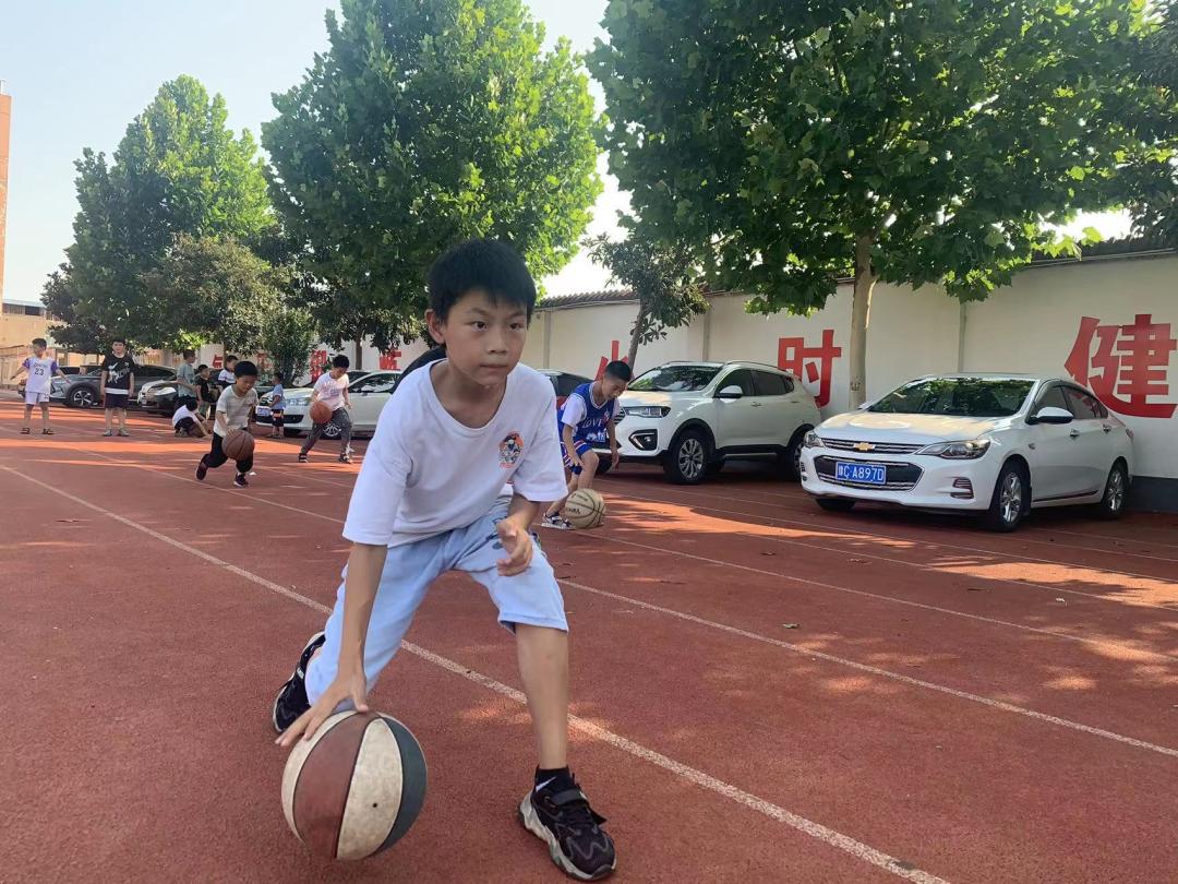 学校开展丰富多彩的社团活动,多彩社团活动增添校园活力