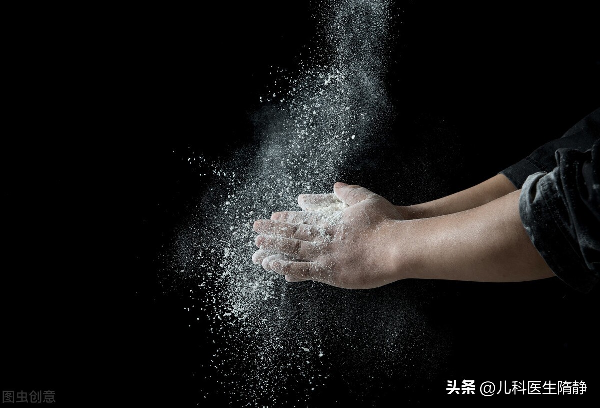 宝宝夏季护理难题,闷热天气怎么护理宝宝视频