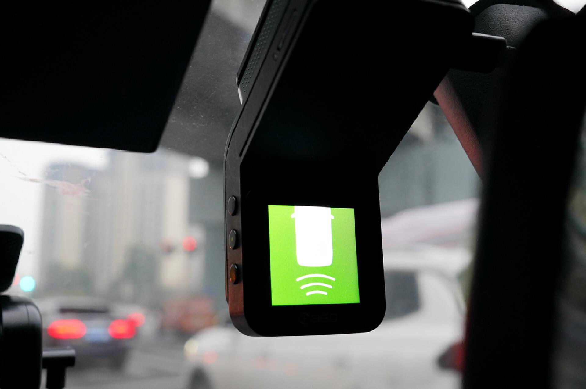 盯盯拍mini5和海康威视c6pro,360行车记录仪g3003k对比海康威视