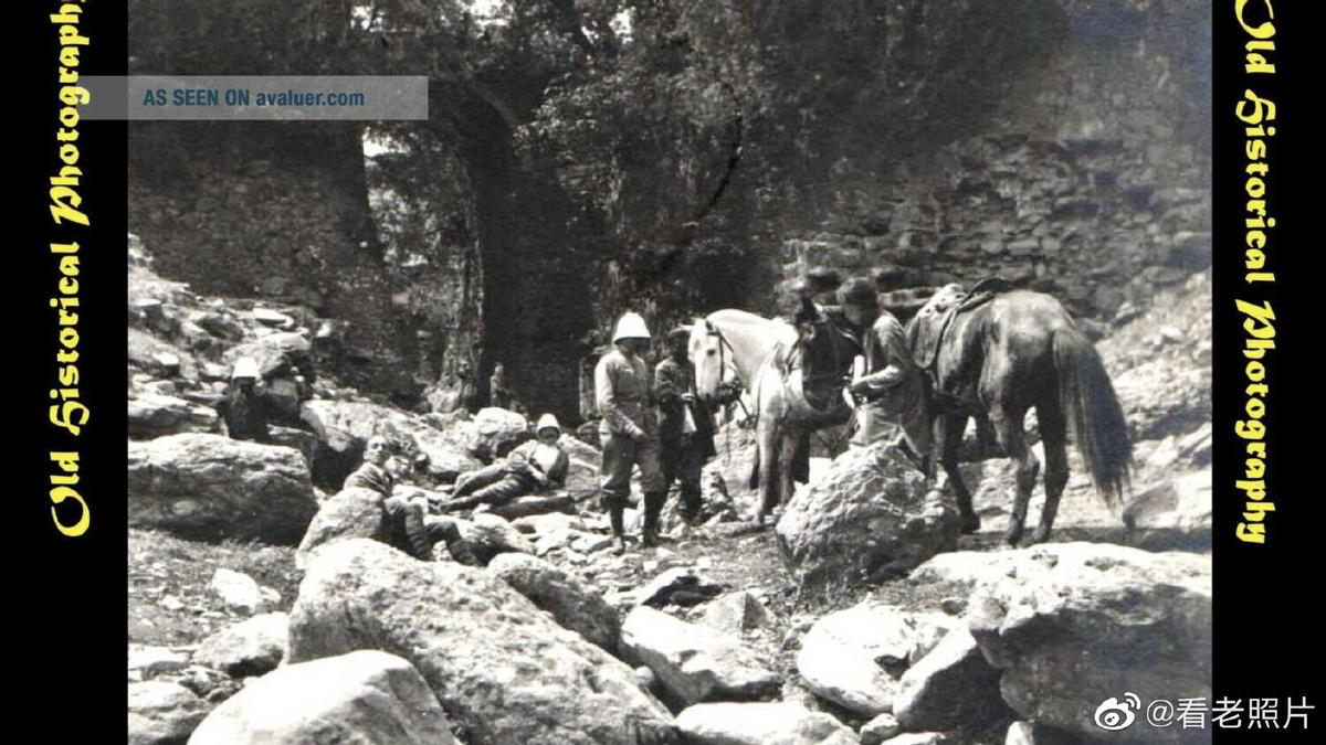 女子穿日军军服拍照被抓,女子身着日本侵华军装露脸