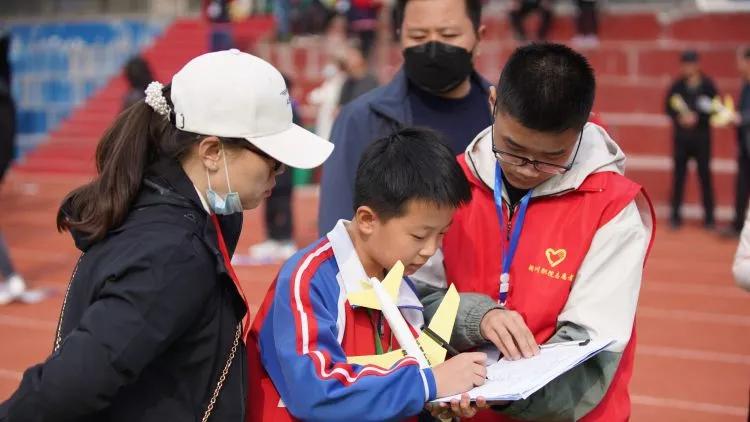 椋炲悜鍖椾含鑸ā姣旇禌娌堥槼,椋炲悜鍖椾含鑸ā姣旇禌閫傚悎楂樹腑鐢熷悧