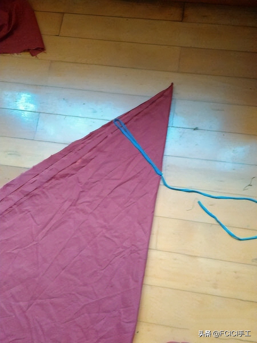 2岁女童灯笼裤的一片式裁剪图片,一片式灯笼裤裁剪视频图