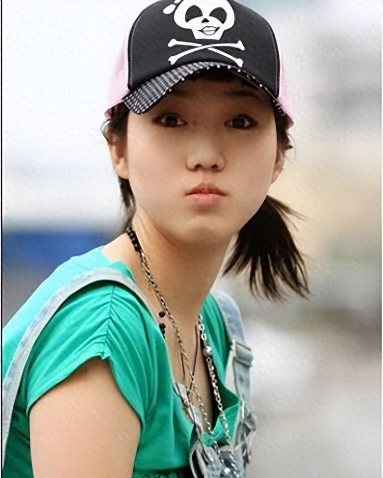 “最红裸模”*筱雨张**：22岁时拍写真火爆全网，如今将近40岁仍单身