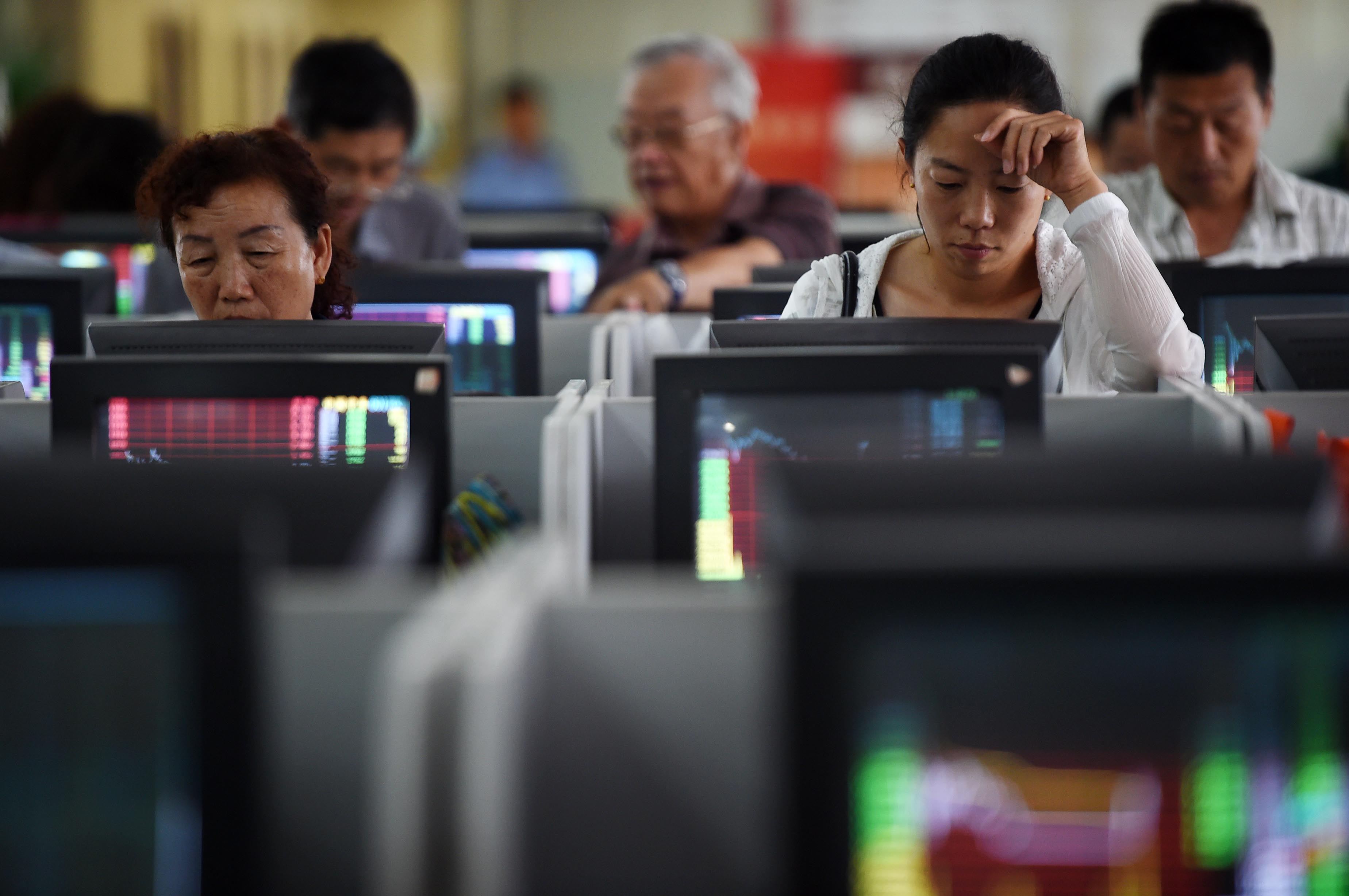 手中有十万现金怎么理财,现在现金该如何理财呢