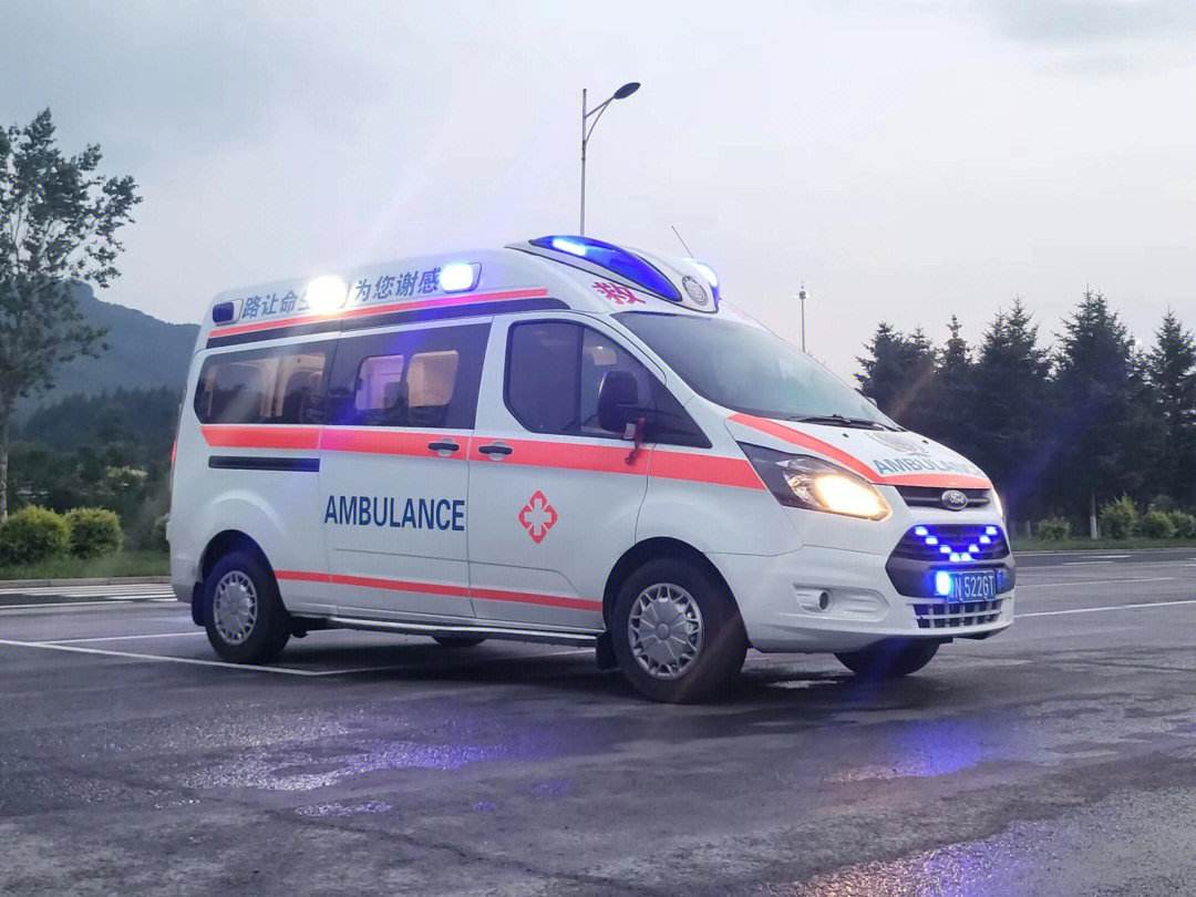 河南女孩发朋友圈借钱，将近300个陌生人给她转账，一晚到账30万