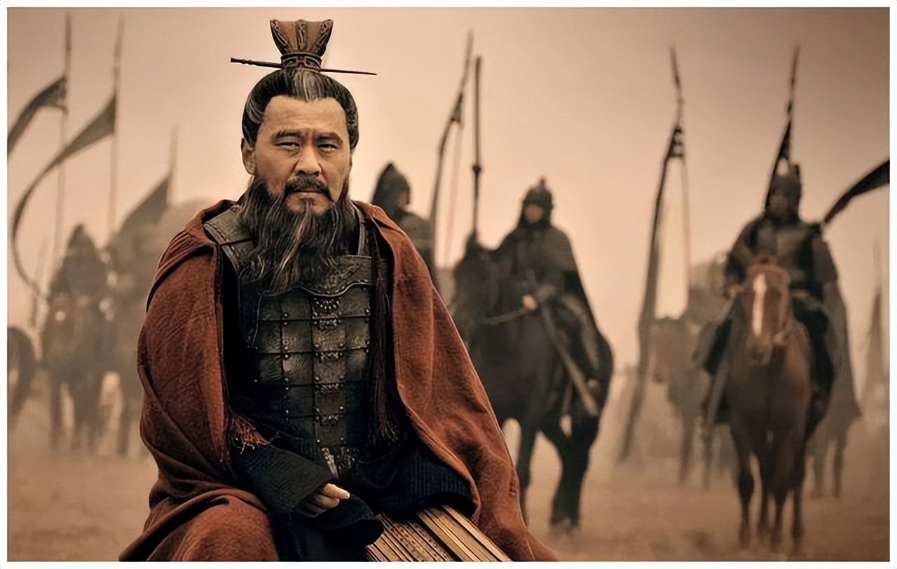 曹操喜欢娶寡妇的真正原因,英雄难过美人关为何曹操偏爱寡妇