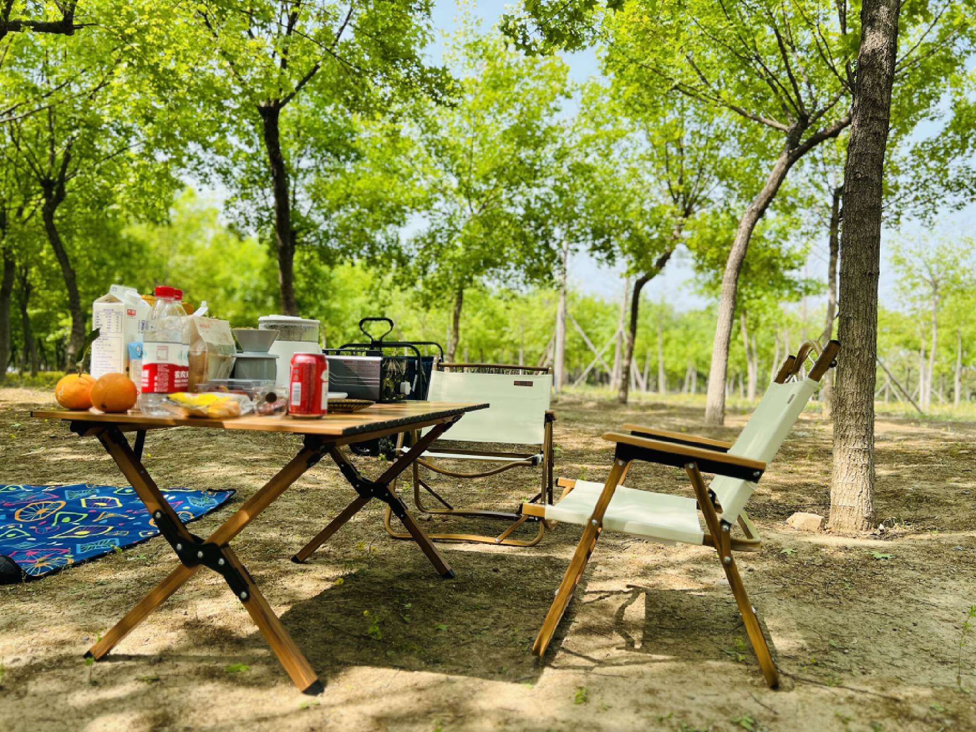 露营装备之桌椅怎么选？亲测蛋卷桌和克米特椅实用轻便好收纳