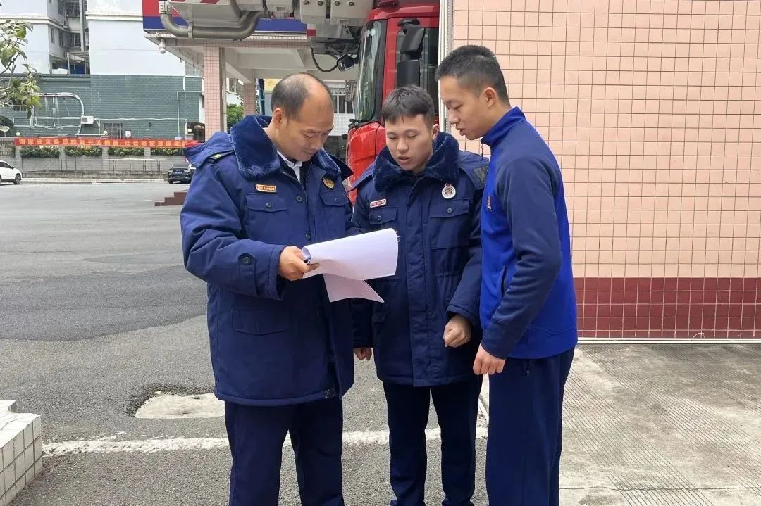 新蓝出征挑战自我,新蓝对抗赛视频