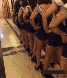 神回复：老鼠贴粘到的，吃了不会犯法吧？网友：自首，争取死缓