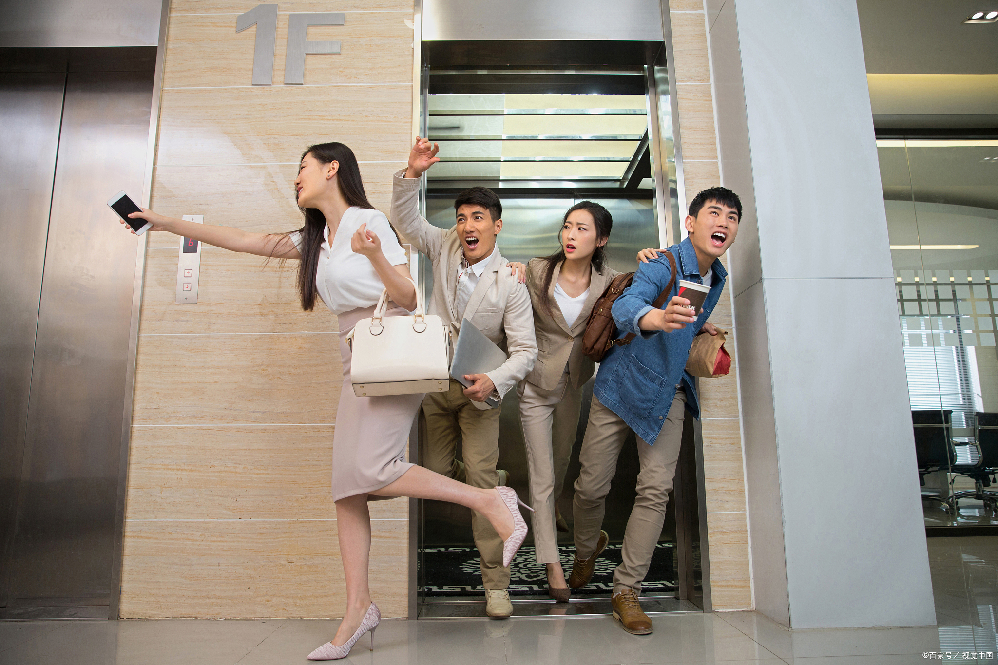 日立电梯限速器安全钳联动视频,电梯限速器安全钳的型式