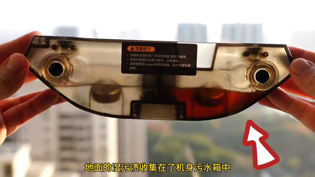 扫拖机器人好用还是手持的好用,扫拖机器人和拖把