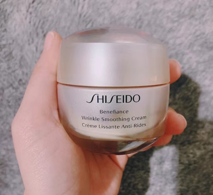 近两天最火的抗皱产品,今日头条抗皱紧致护肤品套装