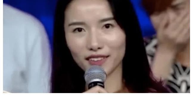 弃婴考上博士亲父母带五十万认亲,湖北夫妻捡到弃婴24年博士归来