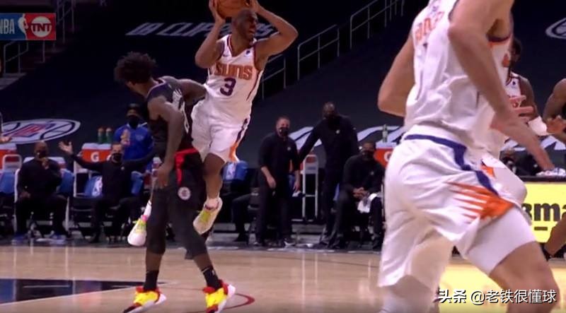 保罗大回环造犯规集锦,东契奇大回环造犯规