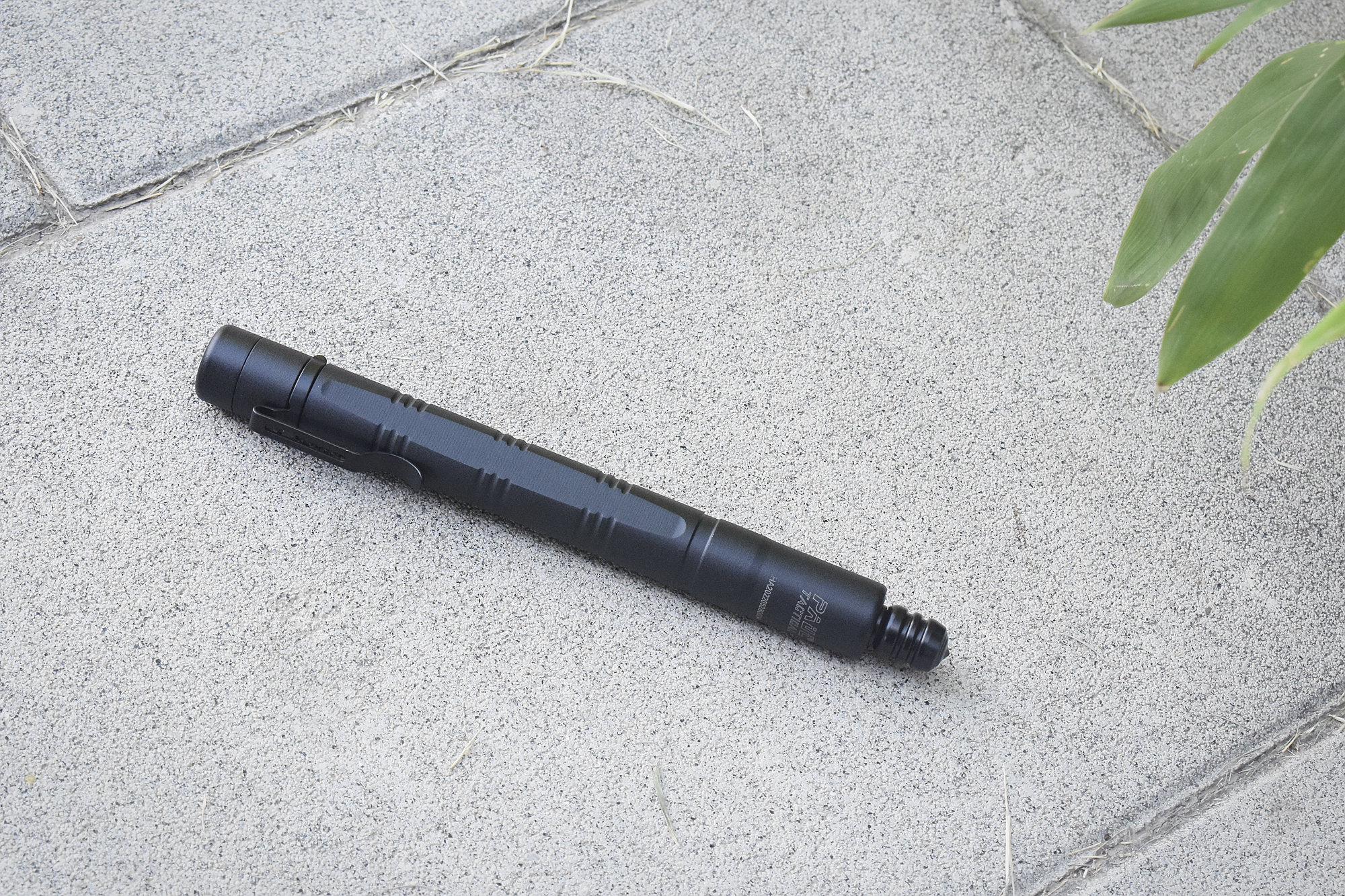 害人之心不可有,防备之器不可无!弘安保罗“侠客”机械*棍甩**体验