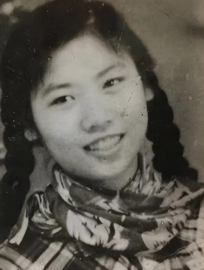 铁 路 情 缘 作者：铁二代 卢州