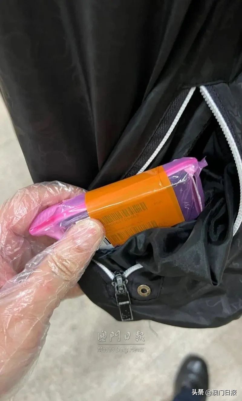 绑藏偷运940旧手机电子产品通关，35人被起诉