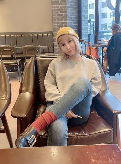 12年过去了，“宁坐宝马哭，不坐单车笑”的女孩，嫁入豪门了吗？