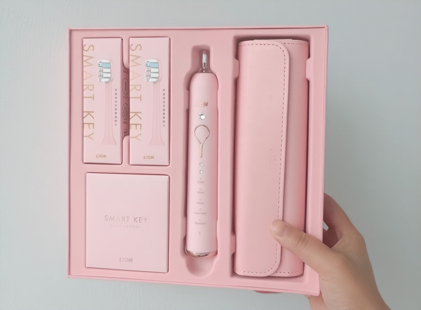 德国sumkyle声波电动牙刷ea320,usmile电动牙刷和小米t700哪个好