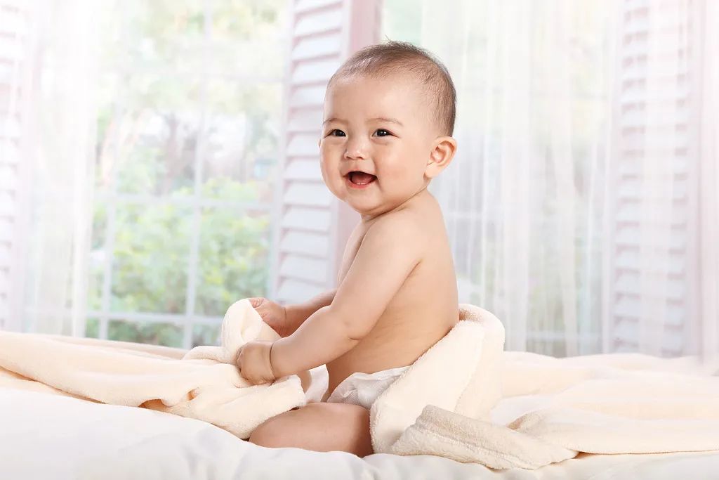 想请个育儿嫂,想请月嫂有什么专业的服务