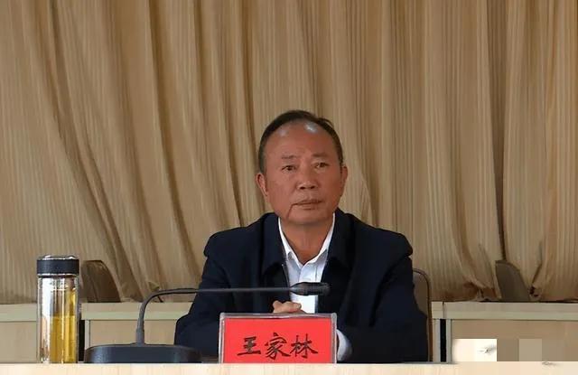 一双玉臂千人枕半点朱唇万客尝看段颖如何阅人无数睡出正厅级