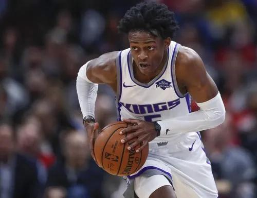 威金斯穆雷利拉德,威金斯顶薪续约