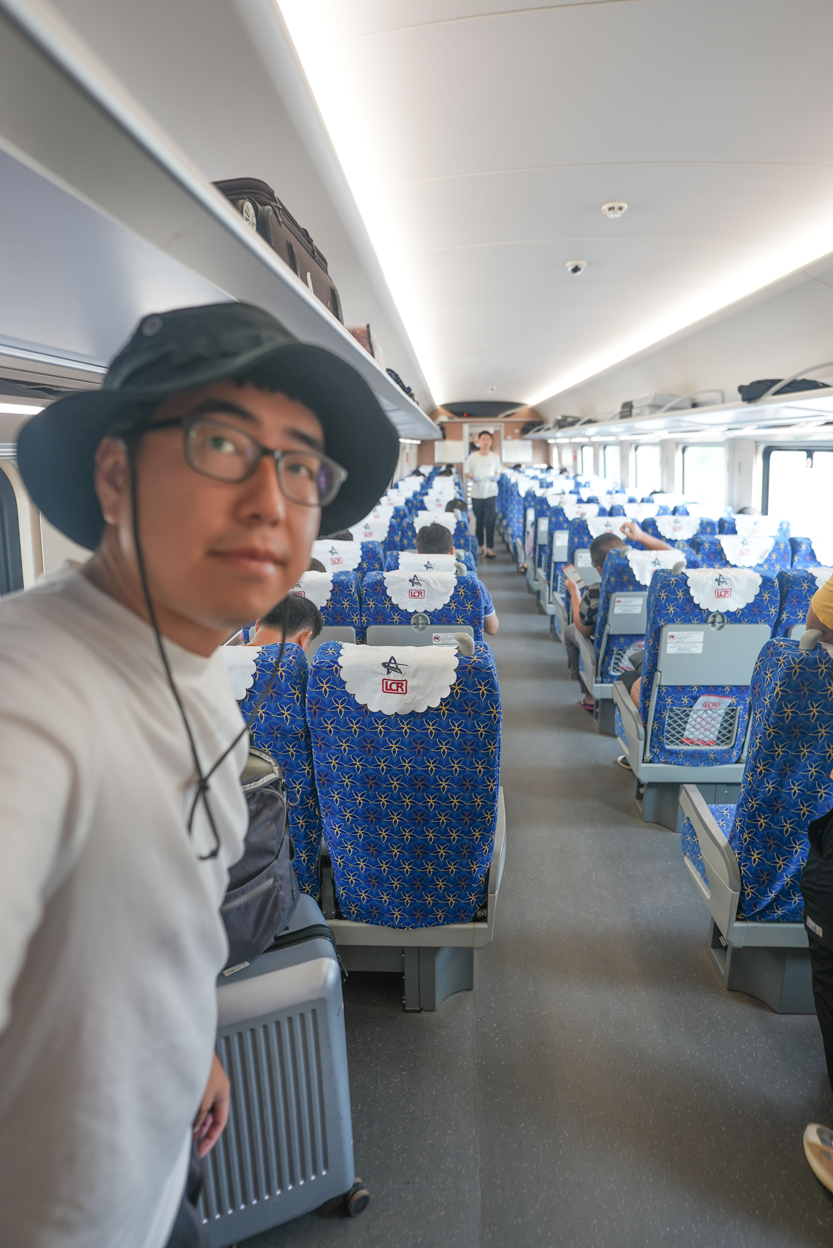 中老铁路完全是中国自己建的吗,中老铁路震撼东南亚