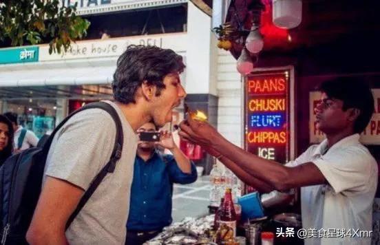 印度小吃吃到嘴里,印度小吃直接放嘴里